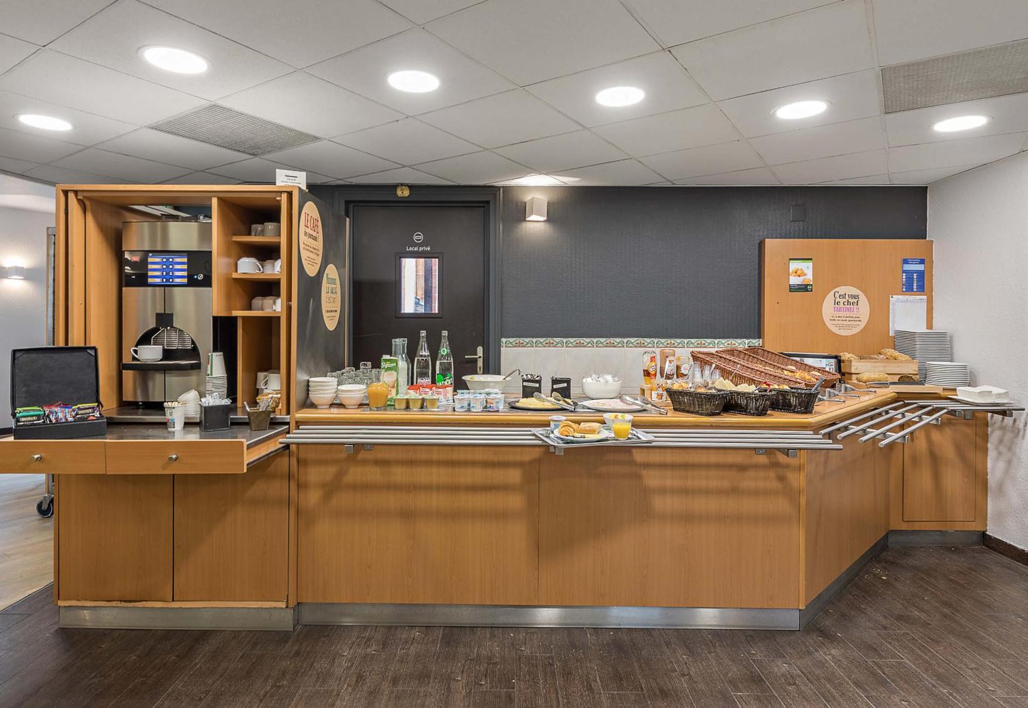 Centre Rive Gauche Hotel Ruan