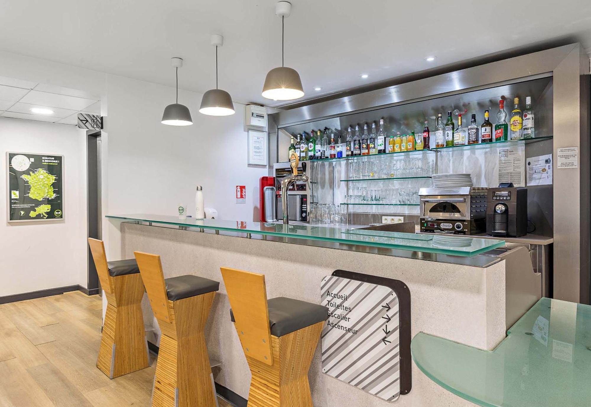 Centre Rive Gauche 3*